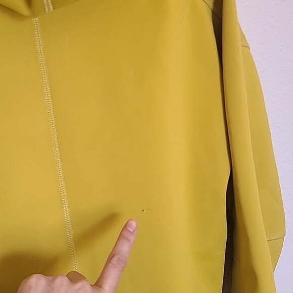 Free People Yellow Reach the Summit Cropped Neoprene Hoodie workout jacket Small - Picture 8 of 12